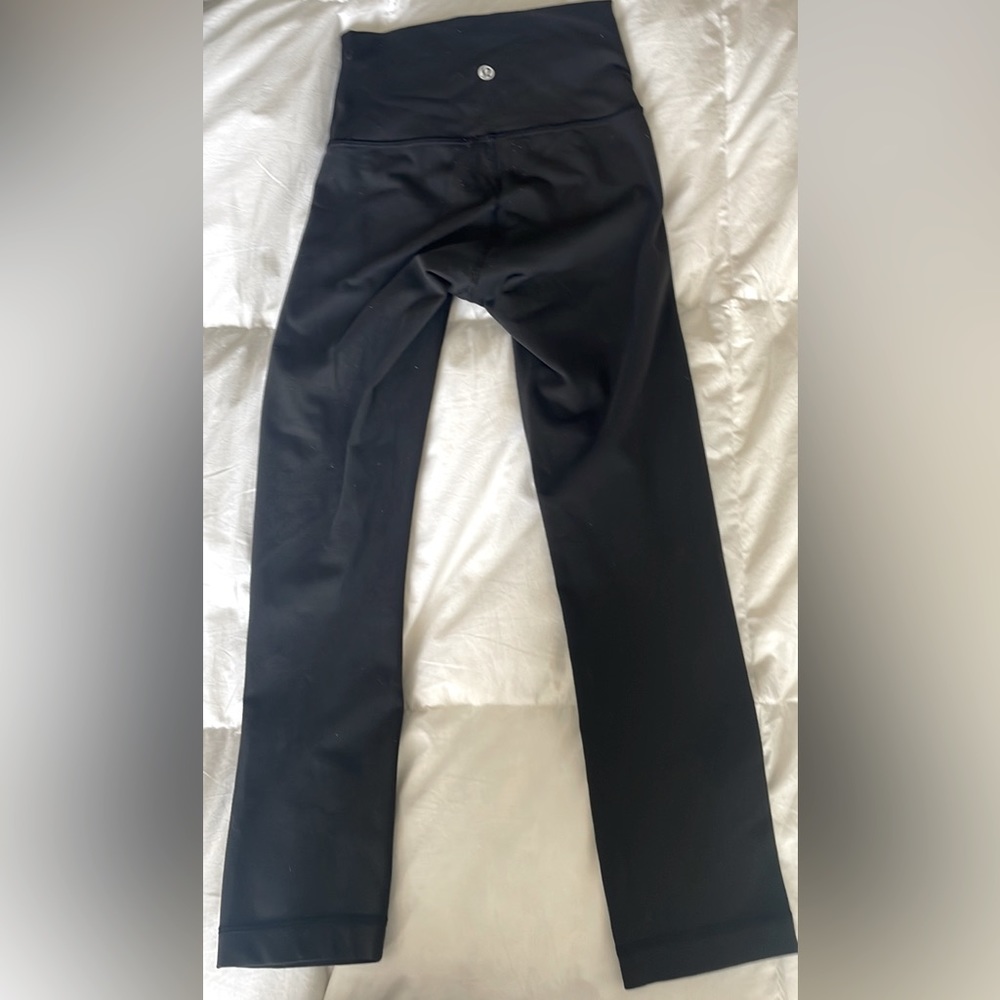 Black Lululemon capri leggings size 2